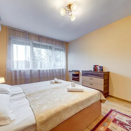 Bright Retreat With Balcony & Mountain Views By Flat Manаger * Smolyan