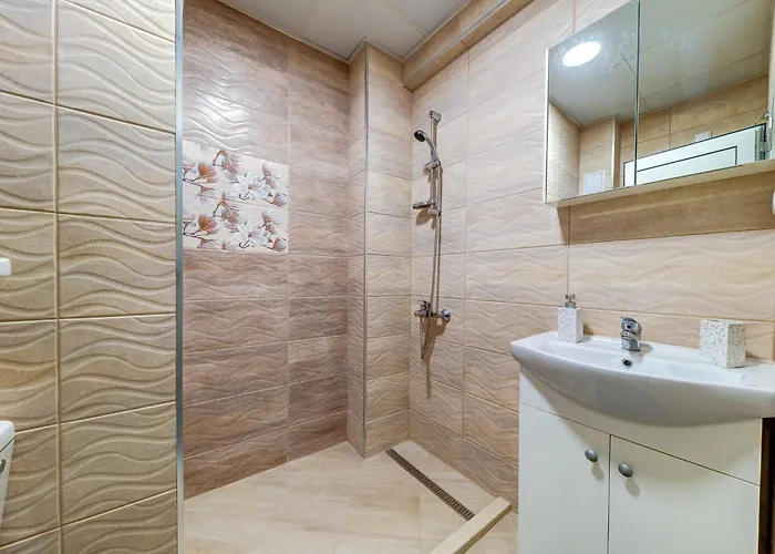 Bright Retreat With Balcony & Mountain Views By Flat Manаger * Smolyan